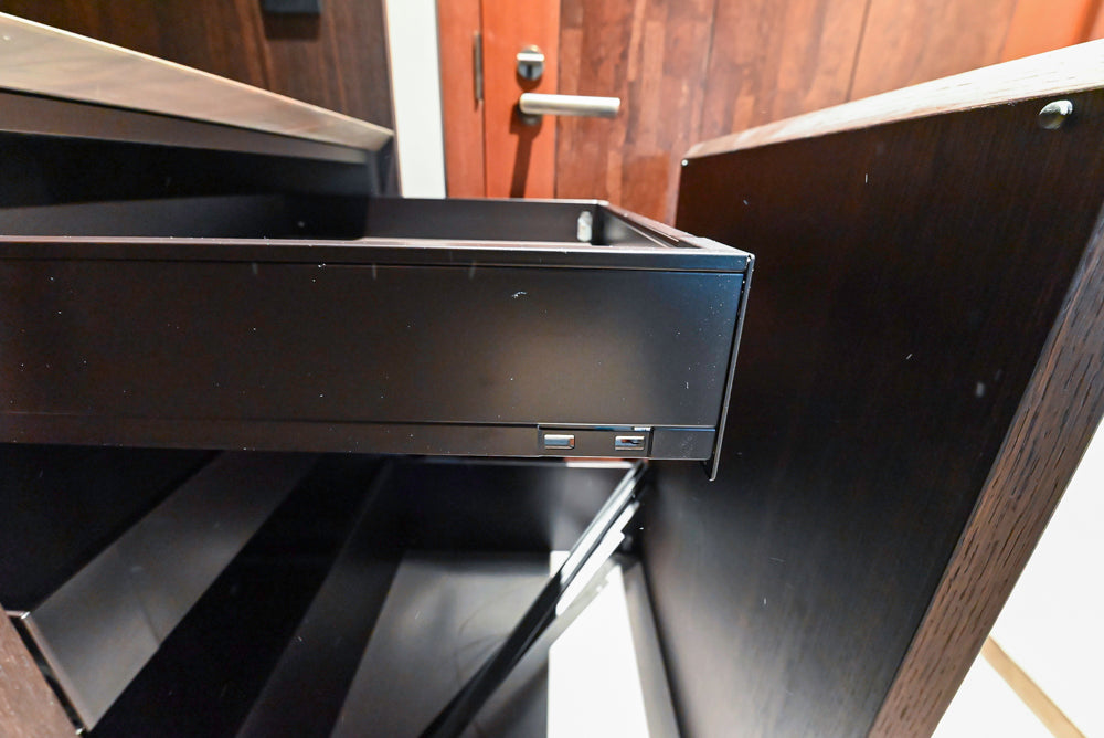 minotticucine Modern Classic Brown Butler's Pantry with Stone Countertops and Gaggenau Wine Cooler