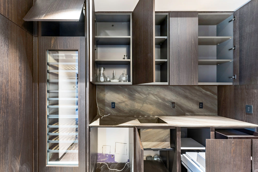 minotticucine Modern Classic Brown Butler's Pantry with Stone Countertops and Gaggenau Wine Cooler