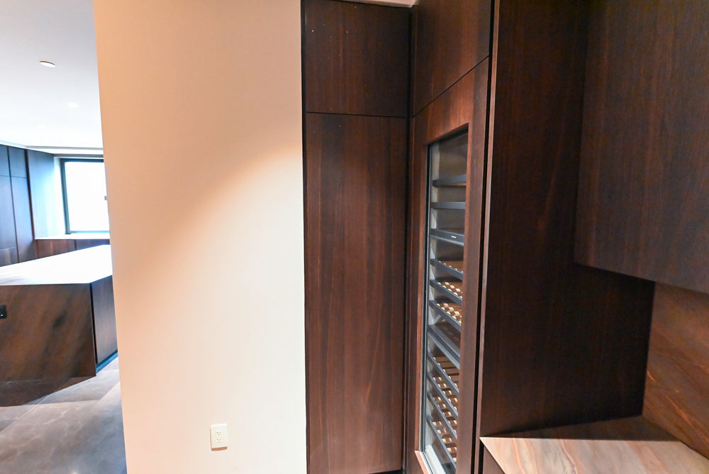 minotticucine Modern Classic Brown Butler's Pantry with Stone Countertops and Gaggenau Wine Cooler