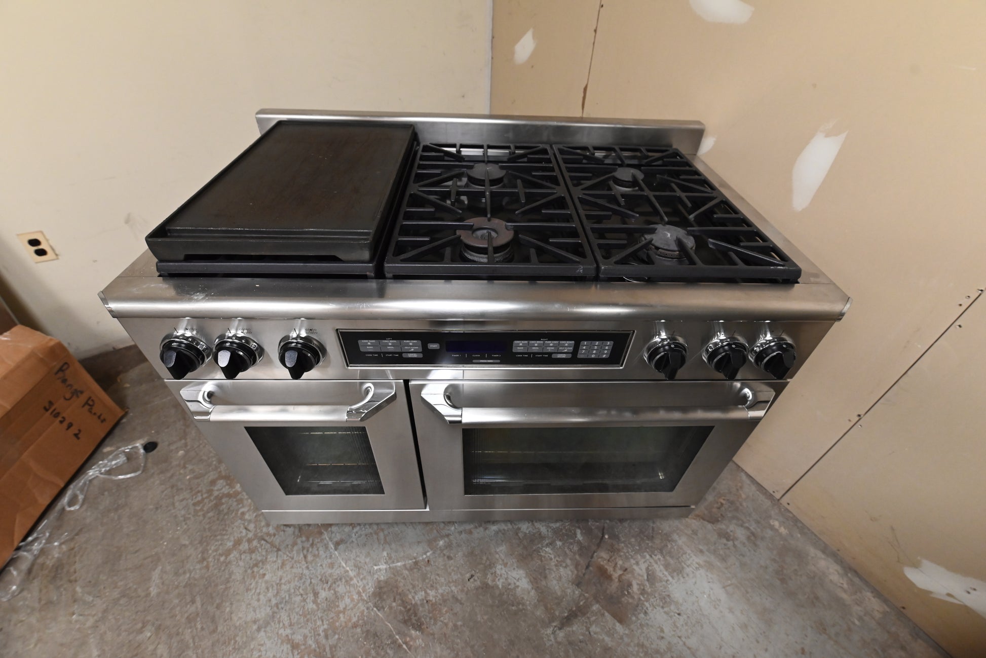 Dacor ER48DSCH 48" Stainless Steel Dual Fuel Range