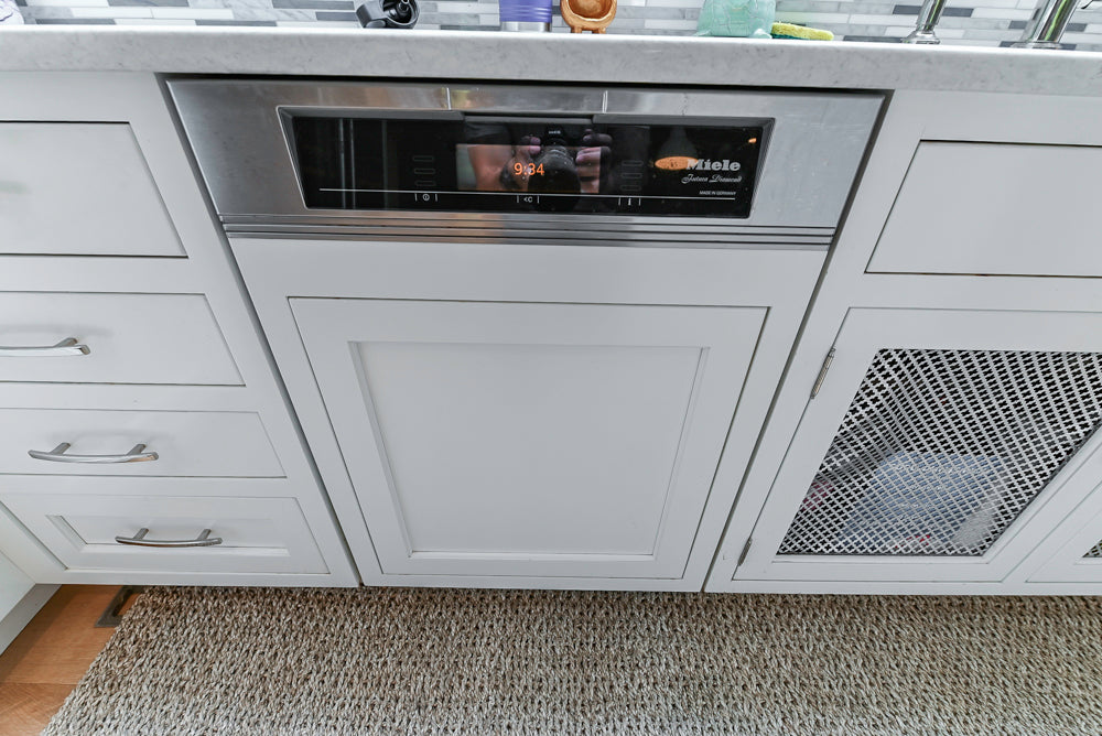 Plain & Fancy Transitional White Kitchen with Island, Countertops and Wolf & Sub-Zero Appliances