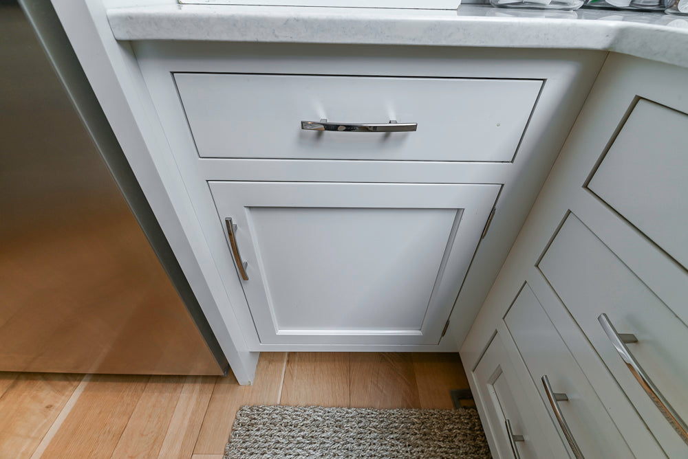 Plain & Fancy Transitional White Kitchen with Island, Countertops and Wolf & Sub-Zero Appliances