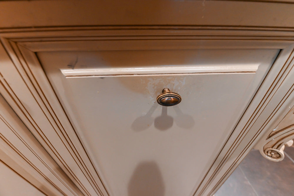 Custom Traditional Cream Kitchen with Island, Butler's Pantry and Viking Appliances