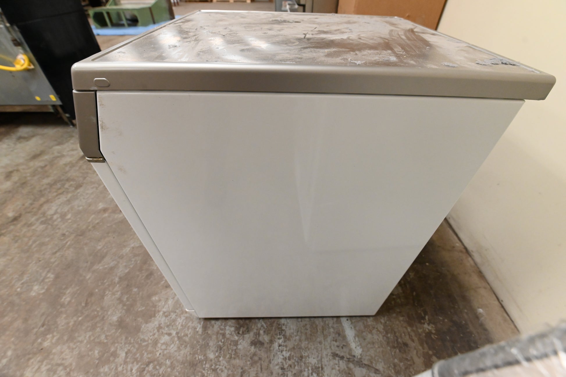 Miele PW6068 24" White Front Load Washer