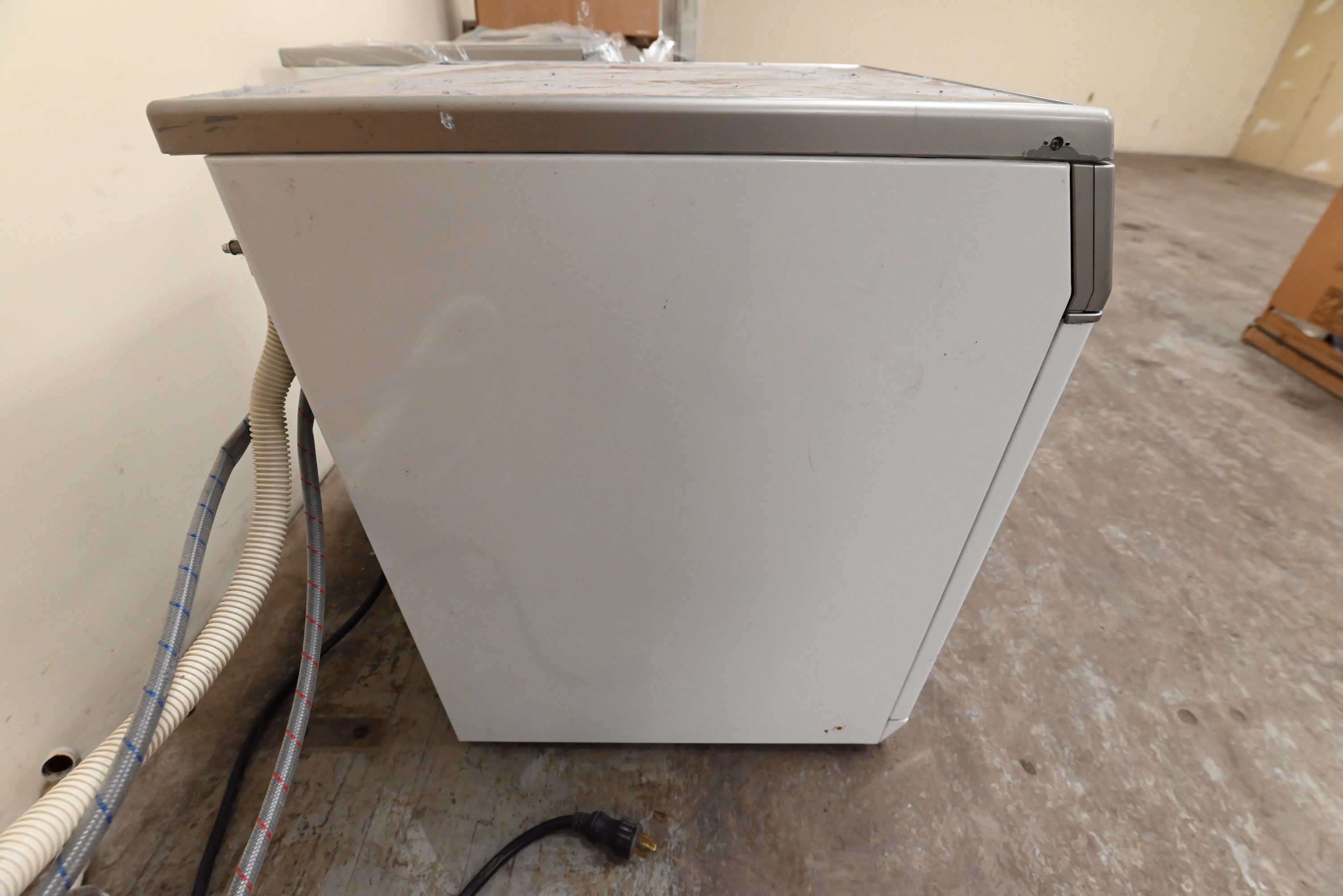 Miele PW6068 24" White Front Load Washer