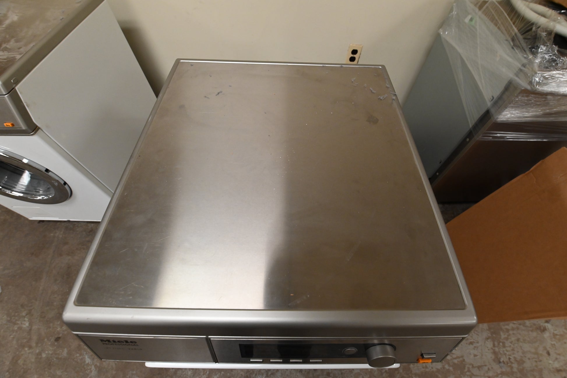 Miele PT7135C 24" White Electric Condenser Dryer