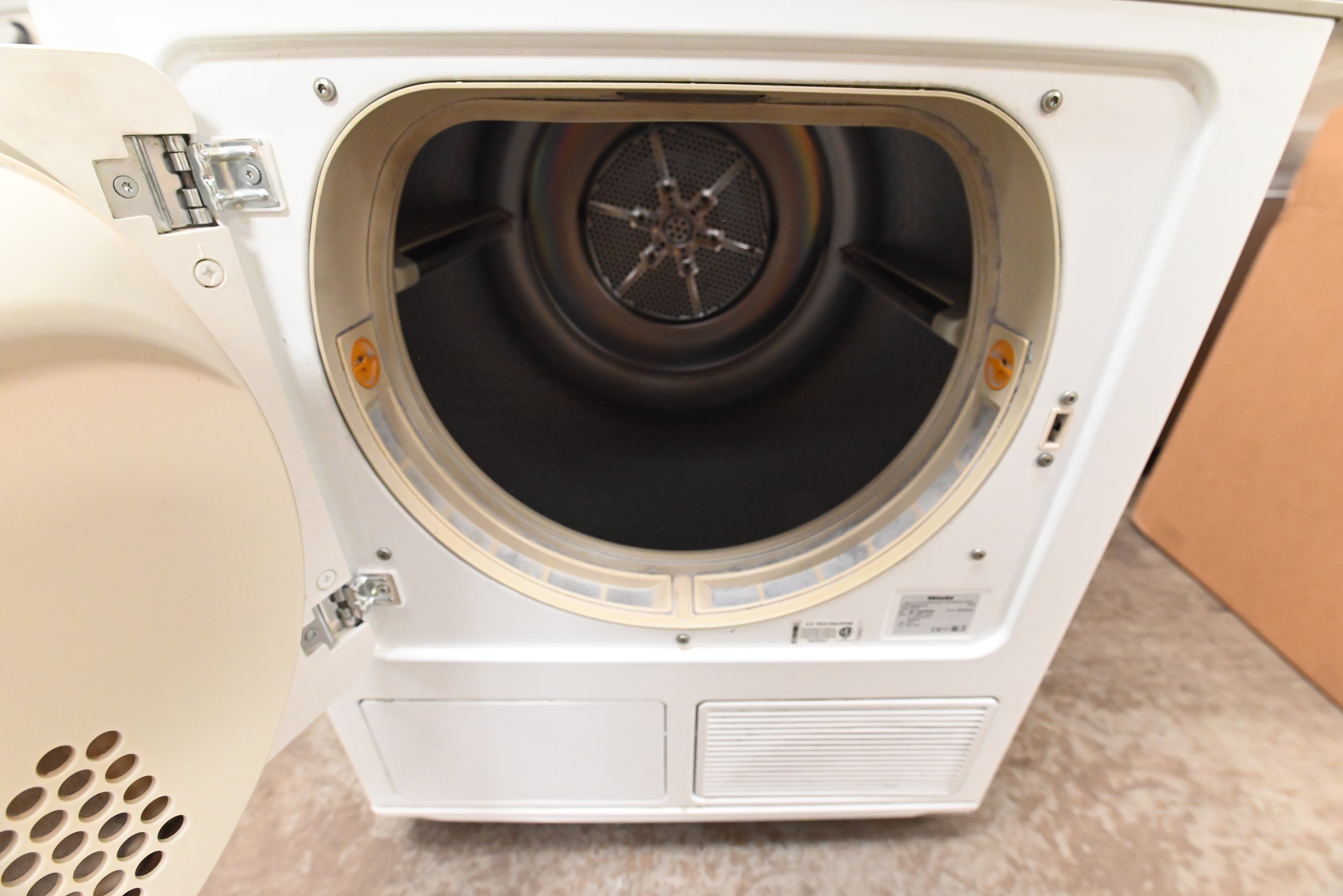 Miele PT7135C 24" White Electric Condenser Dryer