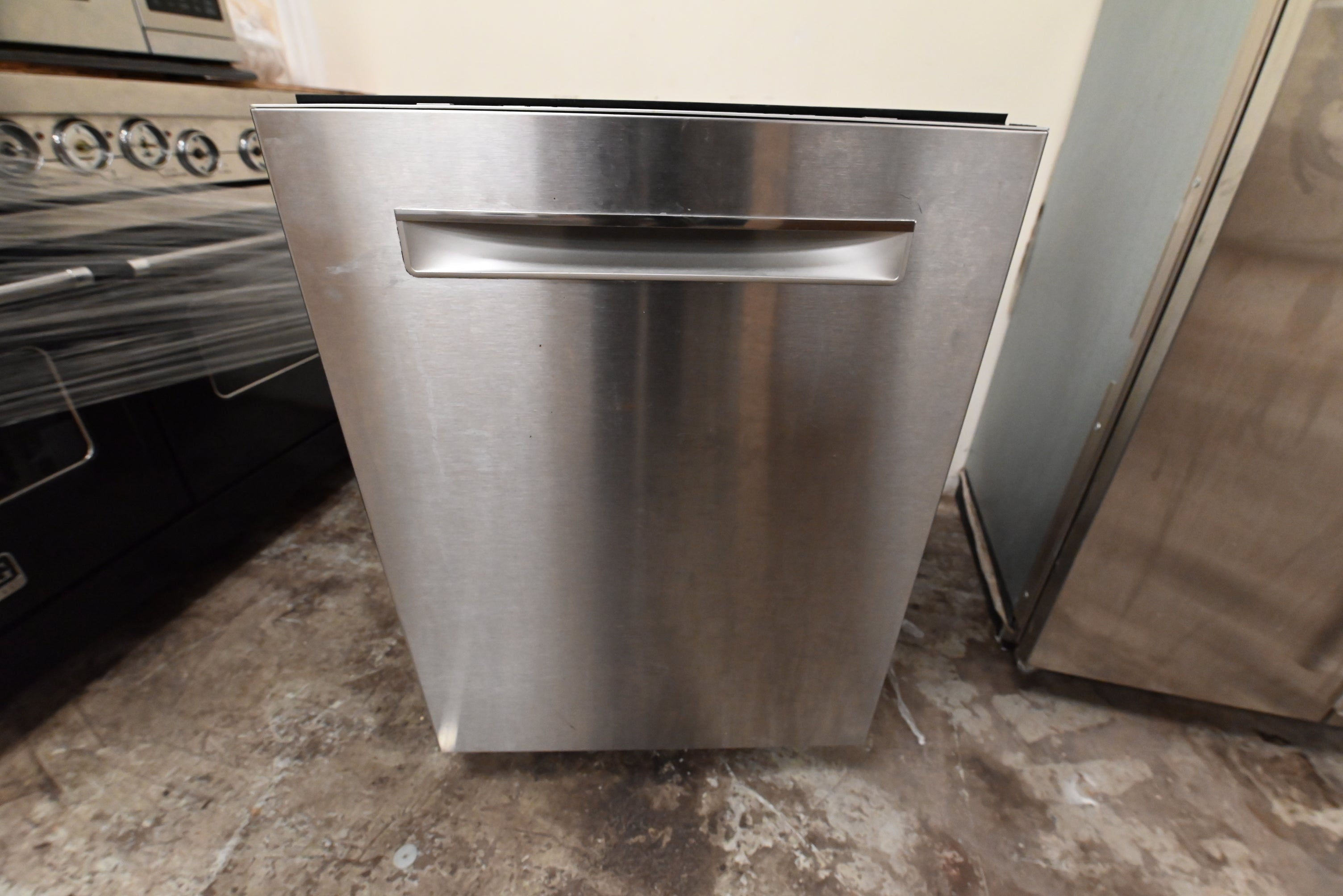 Bosch SHPM65W55N 24" Stainless Steel Dishwasher