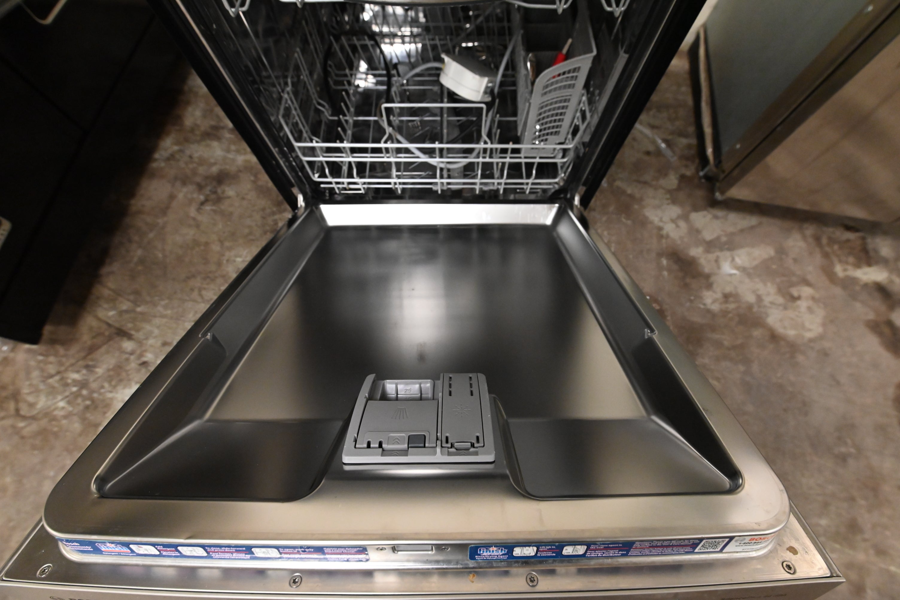 Bosch SHPM65W55N 24" Stainless Steel Dishwasher