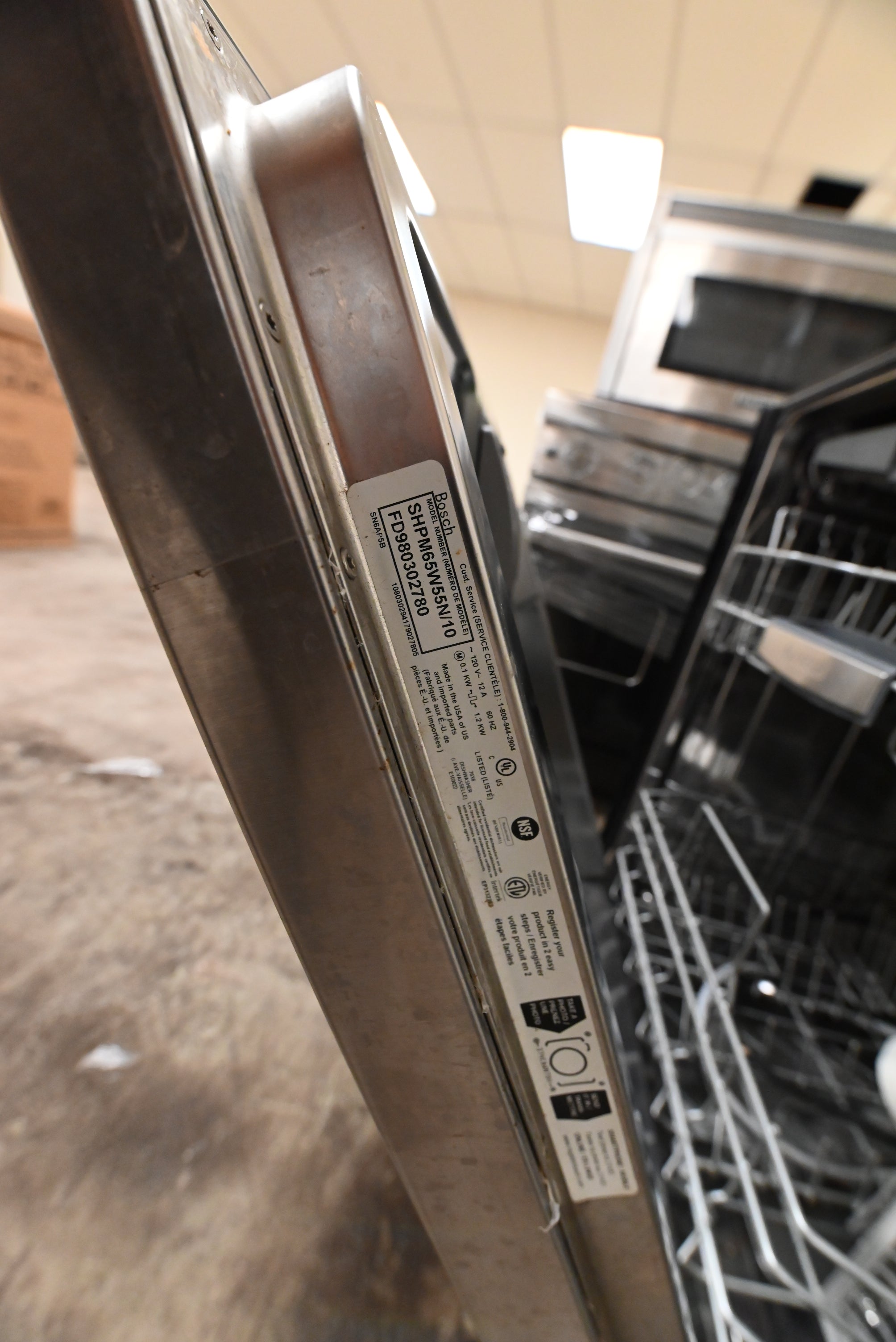 Bosch SHPM65W55N 24" Stainless Steel Dishwasher