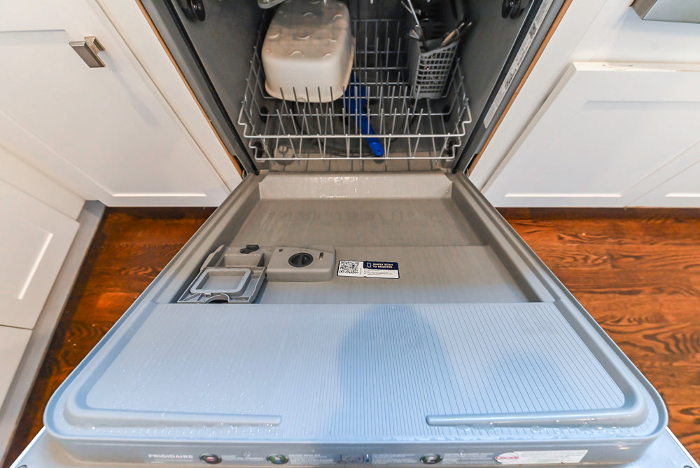 Fabuwood Transitional White Kitchen with Island and White Marble Countertops