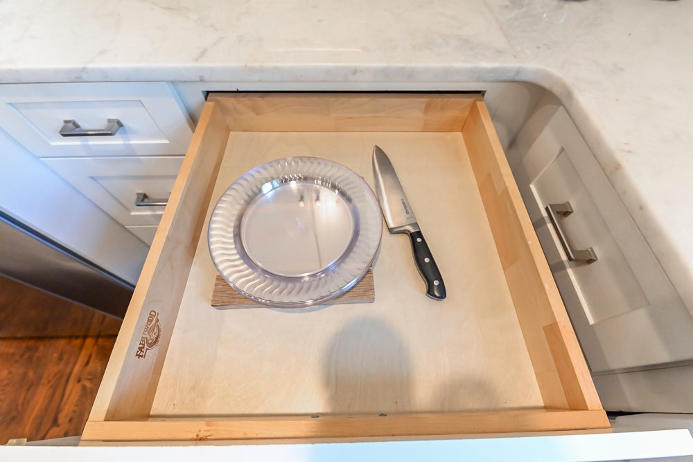 Fabuwood Transitional White Kitchen with Island and White Marble Countertops