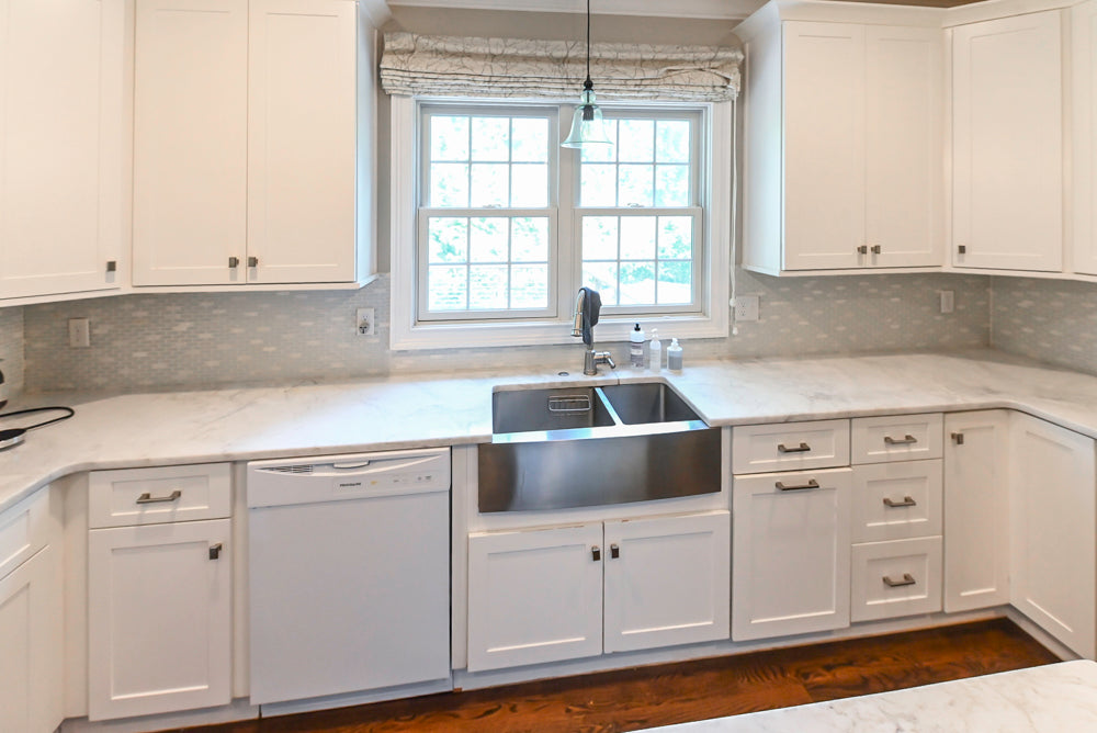 Fabuwood Transitional White Kitchen with Island and White Marble Countertops