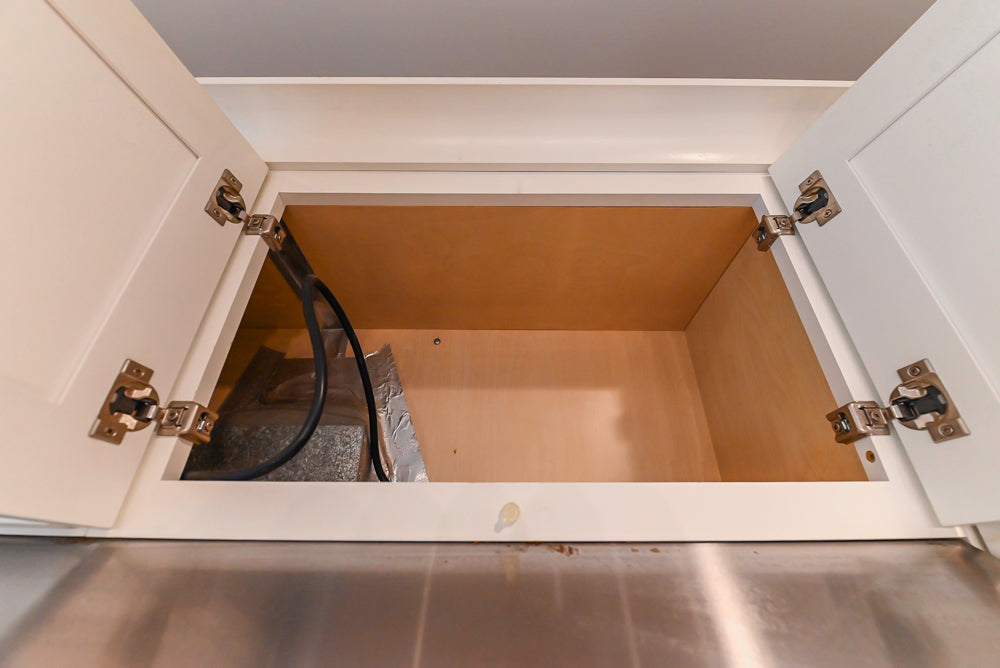 Fabuwood Transitional White Kitchen with Island and White Marble Countertops