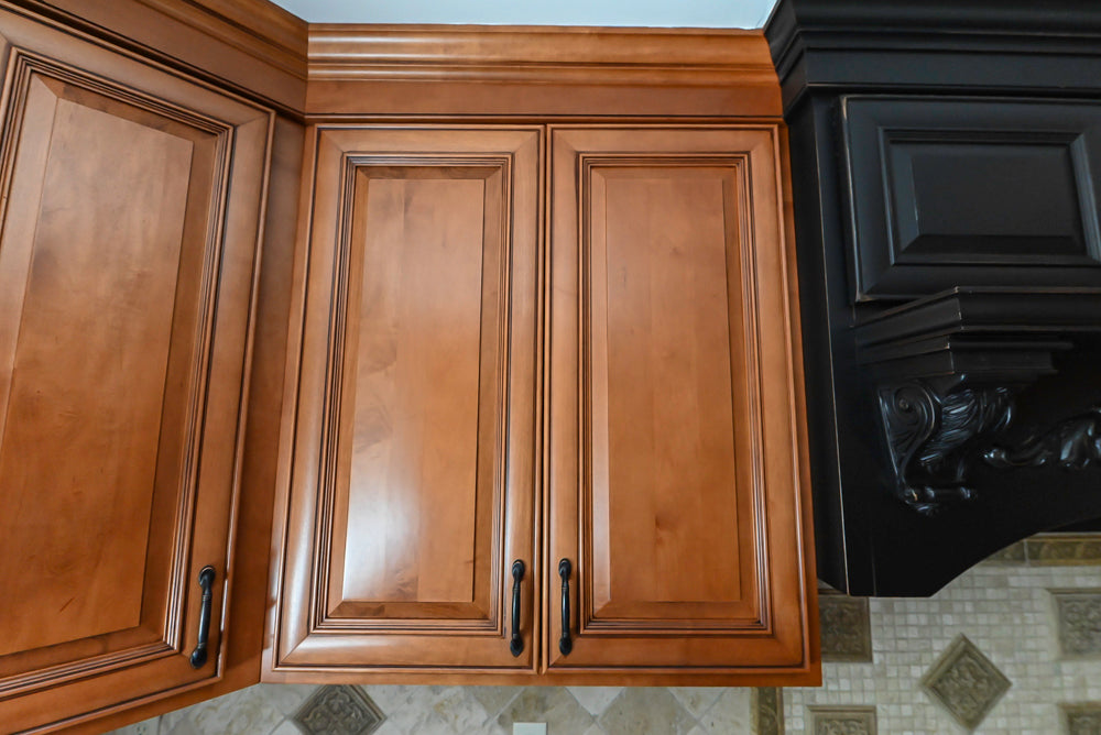 Brighton Traditional Natural Wood Kitchen with Island, Desk Area & Appliances