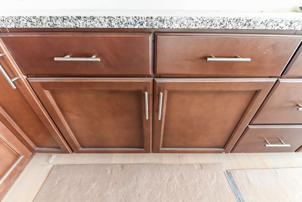 Century Transitional Dark Brown Wooden Kitchen with Island, Granite Countertops and Appliances