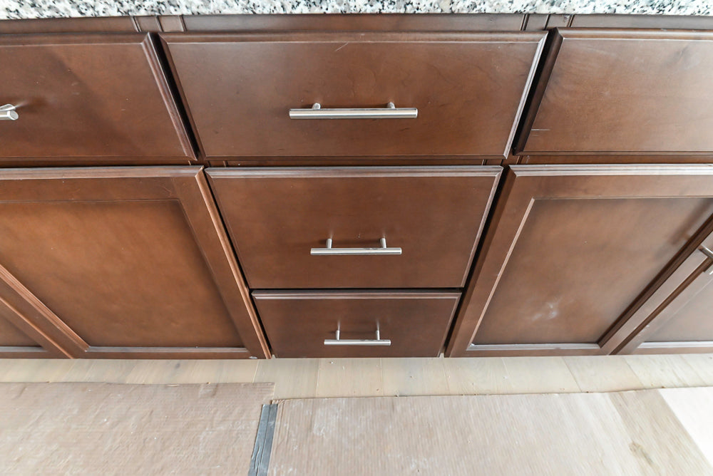 Century Transitional Dark Brown Wooden Kitchen with Island, Granite Countertops and Appliances