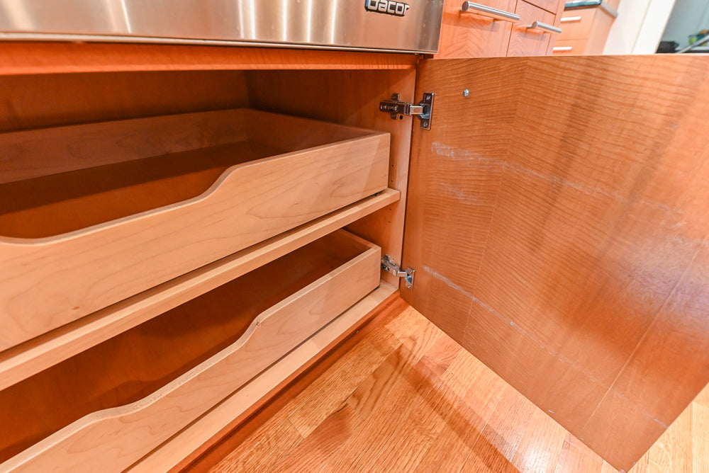 Custom Transitional Kitchen with Island, Granite Countertops and Complete Appliance Package