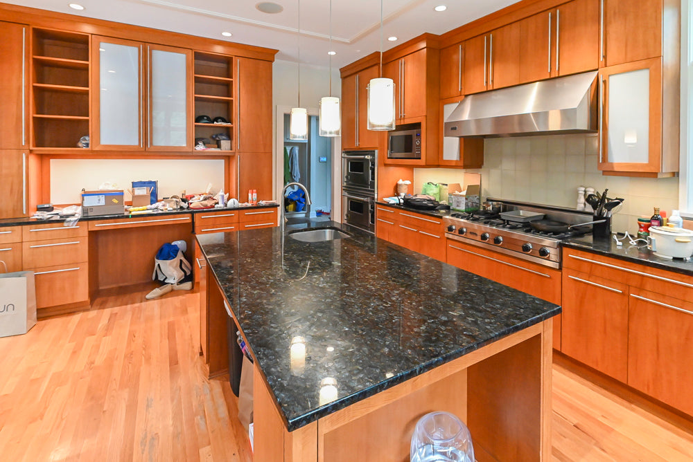 Custom Transitional Kitchen with Island, Granite Countertops and Complete Appliance Package