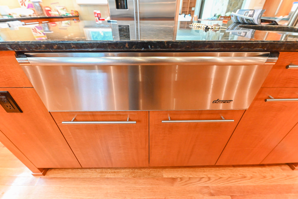 Custom Transitional Kitchen with Island, Granite Countertops and Complete Appliance Package