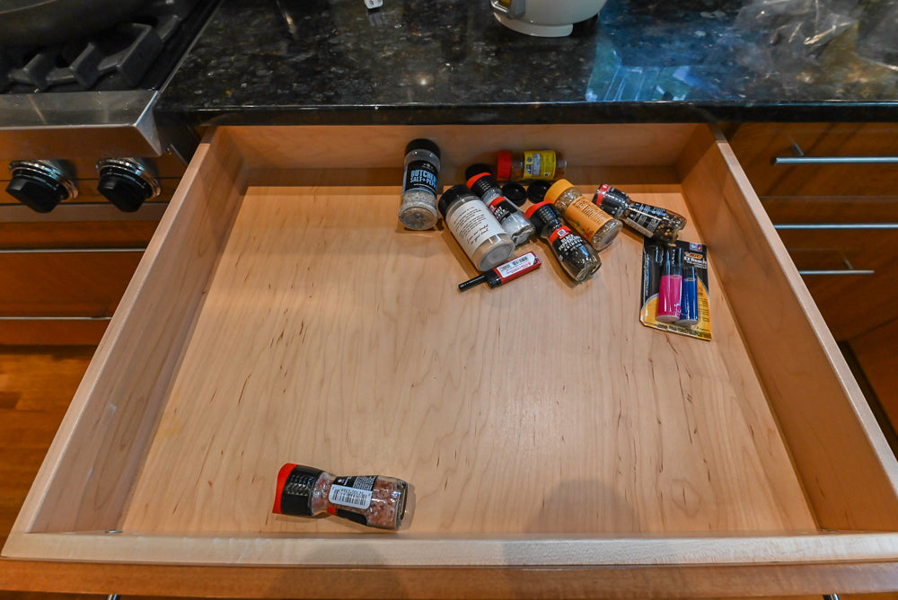 Custom Transitional Kitchen with Island, Granite Countertops and Complete Appliance Package