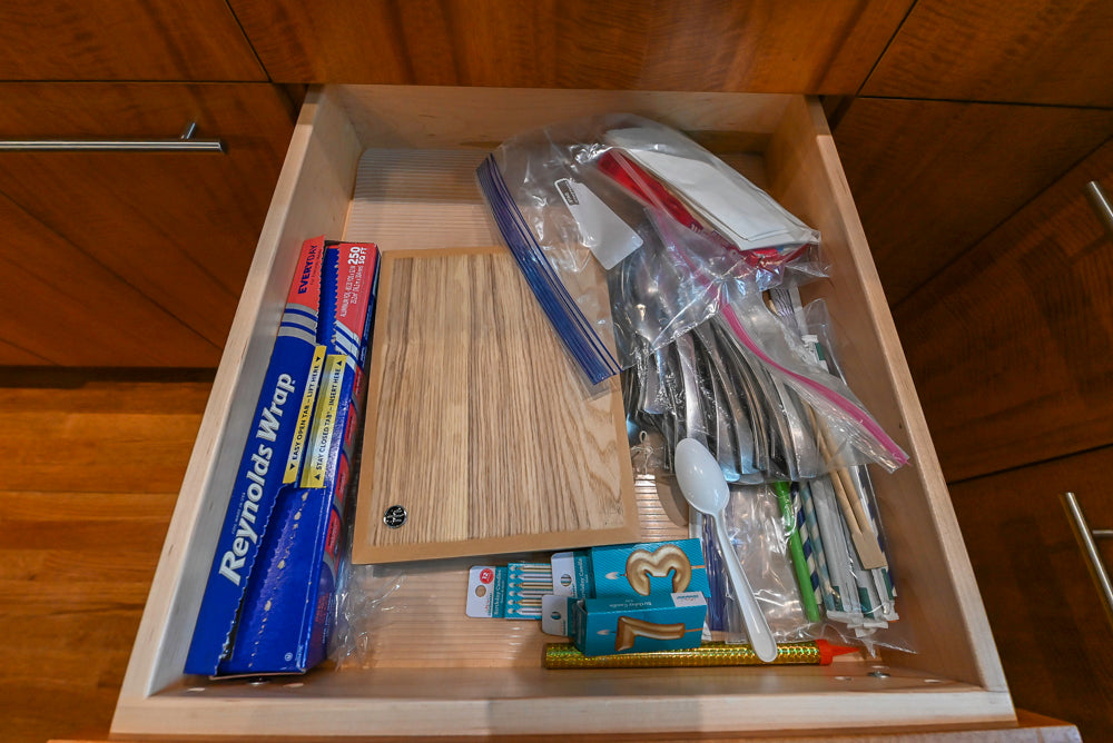 Custom Transitional Kitchen with Island, Granite Countertops and Complete Appliance Package