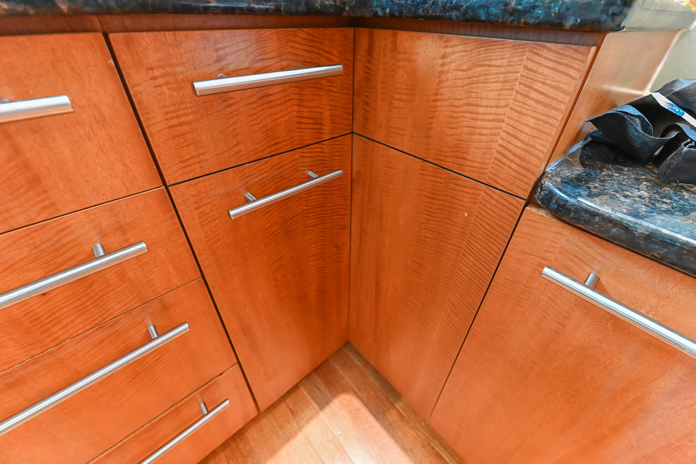 Custom Transitional Kitchen with Island, Granite Countertops and Complete Appliance Package