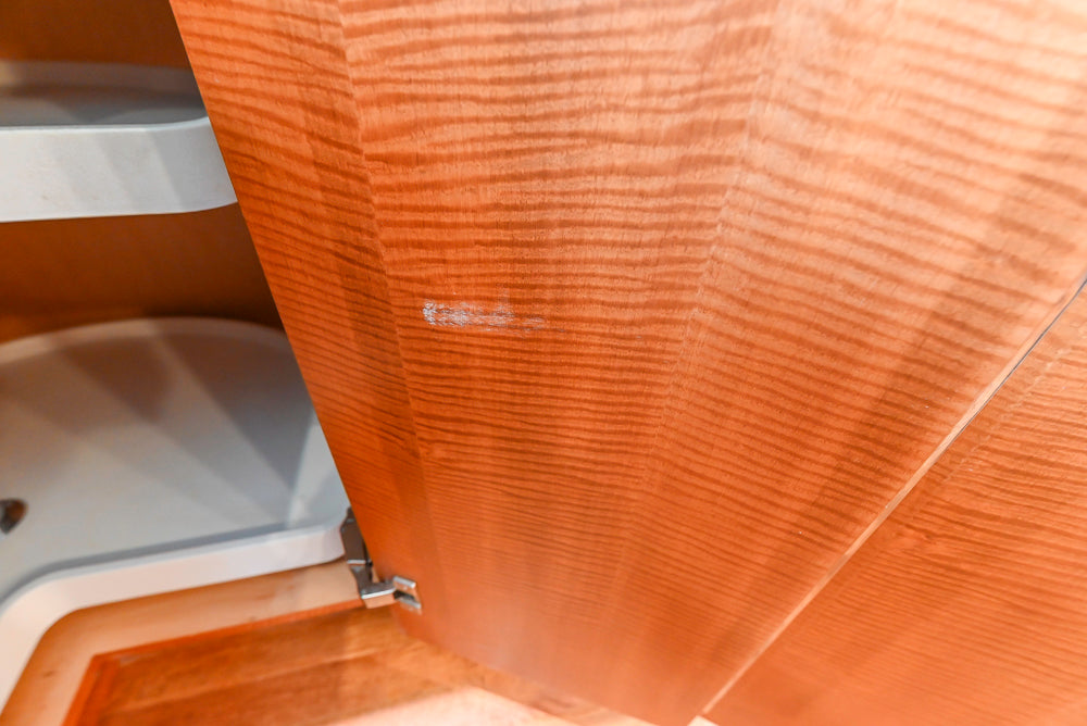 Custom Transitional Kitchen with Island, Granite Countertops and Complete Appliance Package