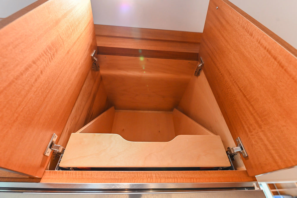 Custom Transitional Kitchen with Island, Granite Countertops and Complete Appliance Package