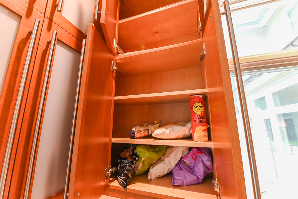 Custom Transitional Kitchen with Island, Granite Countertops and Complete Appliance Package