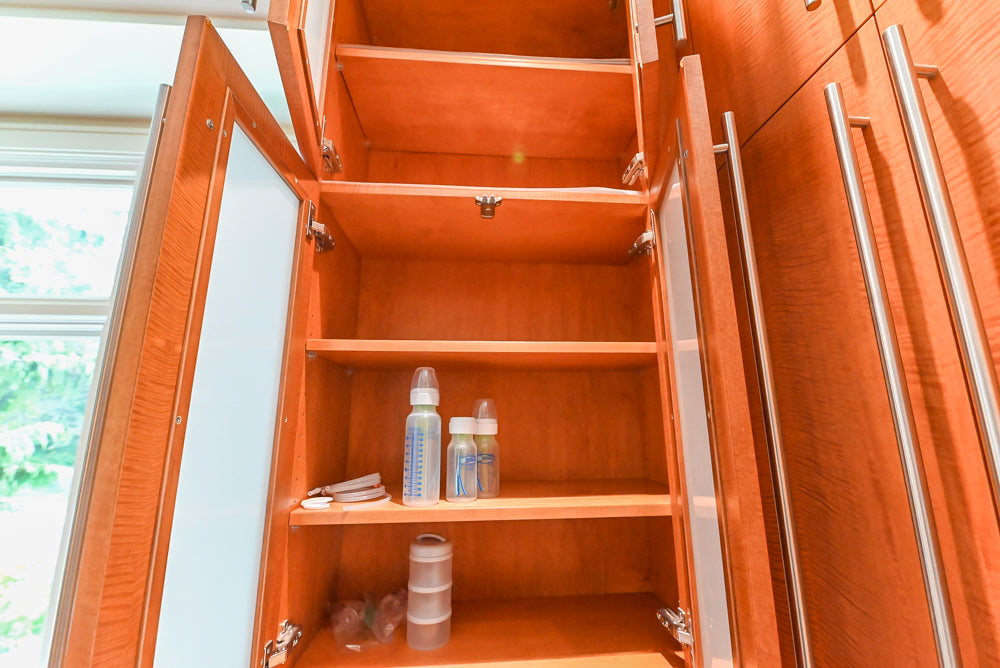 Custom Transitional Kitchen with Island, Granite Countertops and Complete Appliance Package