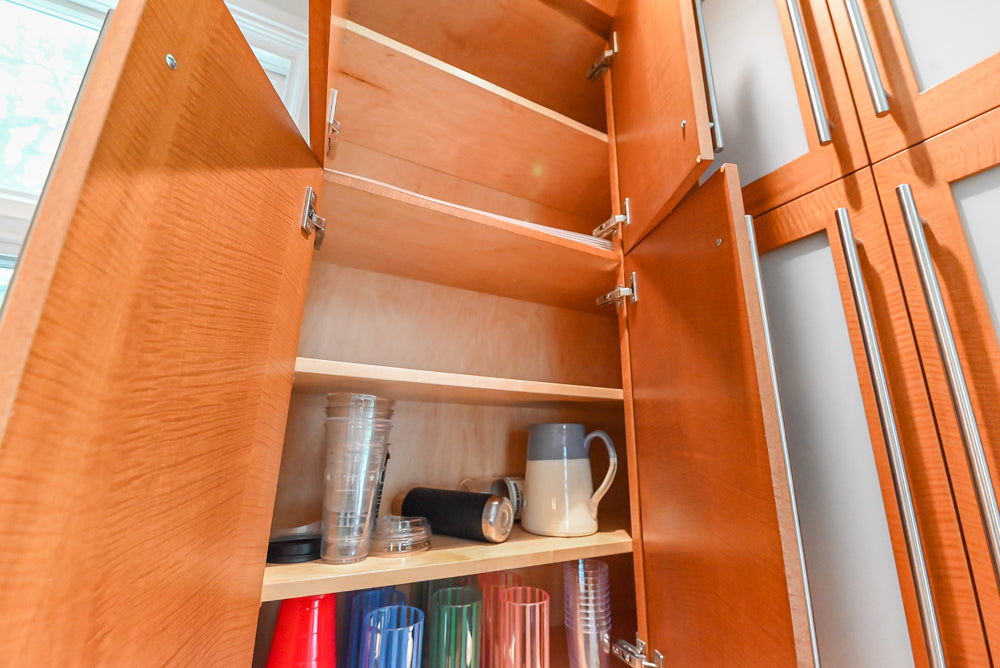 Custom Transitional Kitchen with Island, Granite Countertops and Complete Appliance Package