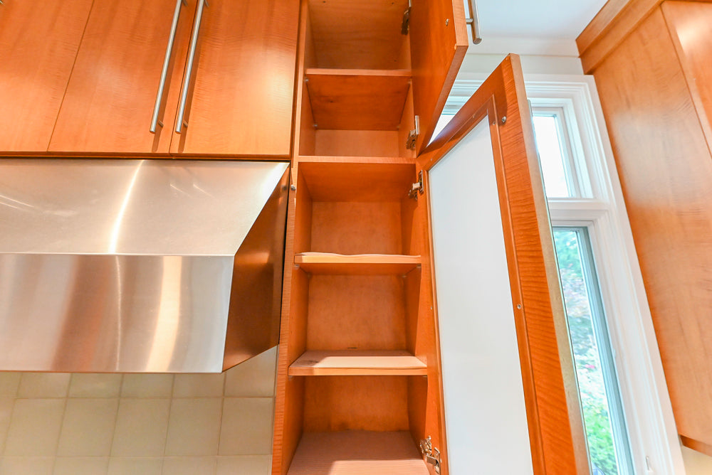 Custom Transitional Kitchen with Island, Granite Countertops and Complete Appliance Package