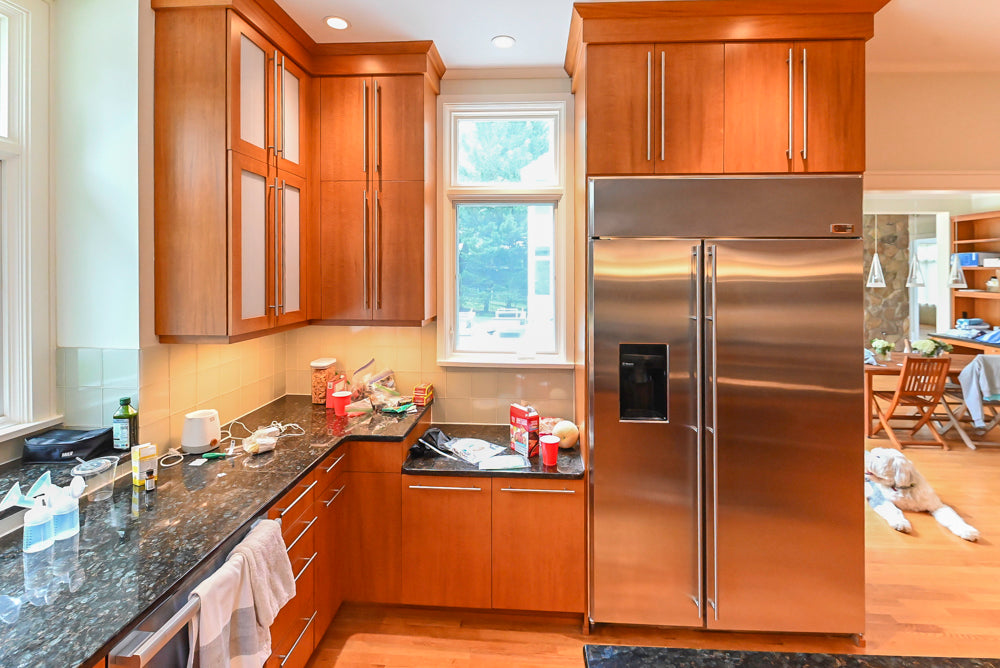 Custom Transitional Kitchen with Island, Granite Countertops and Complete Appliance Package