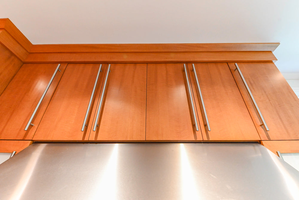 Custom Transitional Kitchen with Island, Granite Countertops and Complete Appliance Package