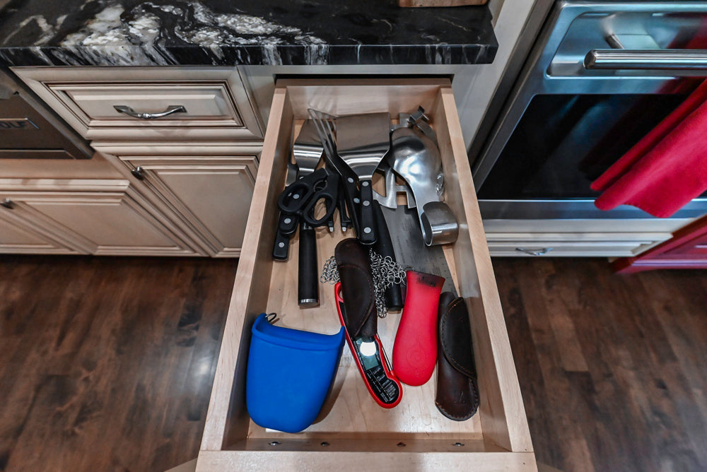 Yorktowne Traditional Cream Kitchen with Island, Cherry Dry Bar and Wolf & Sub-Zero Appliances