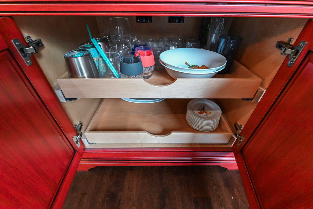 Yorktowne Traditional Cream Kitchen with Island, Cherry Dry Bar and Wolf & Sub-Zero Appliances