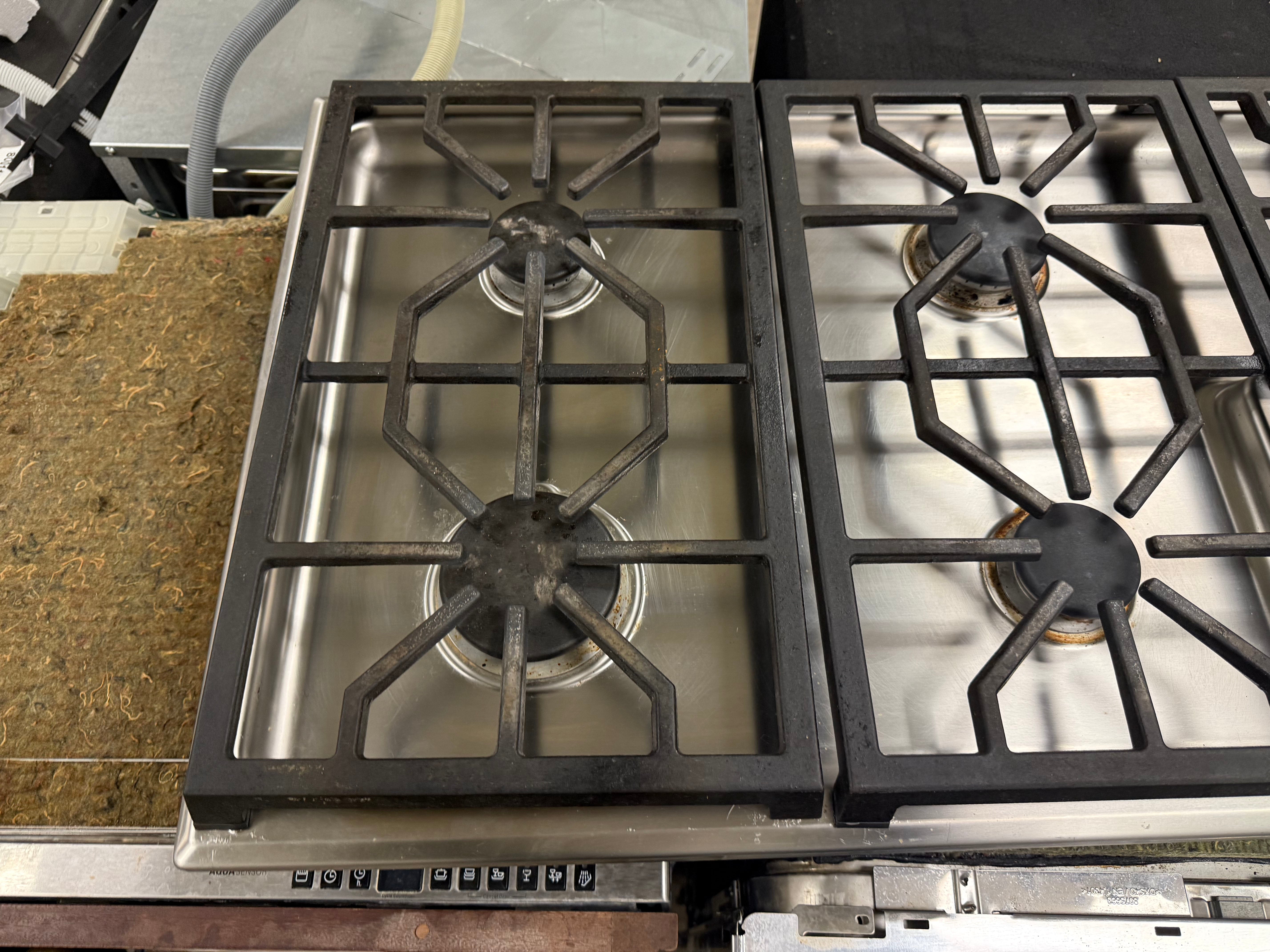 Wolf CG365P/S 36" Stainless Steel Gas Cooktop, Pre-Owned