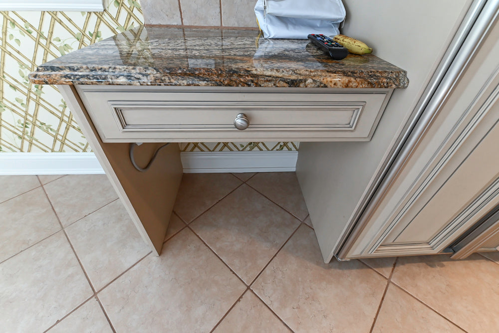 Seimatic Traditional Light Beige Kitchen with Island, Granite Countertops and Appliances