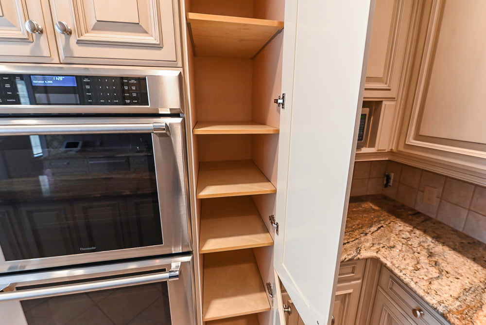 Seimatic Traditional Light Beige Kitchen with Island, Granite Countertops and Appliances