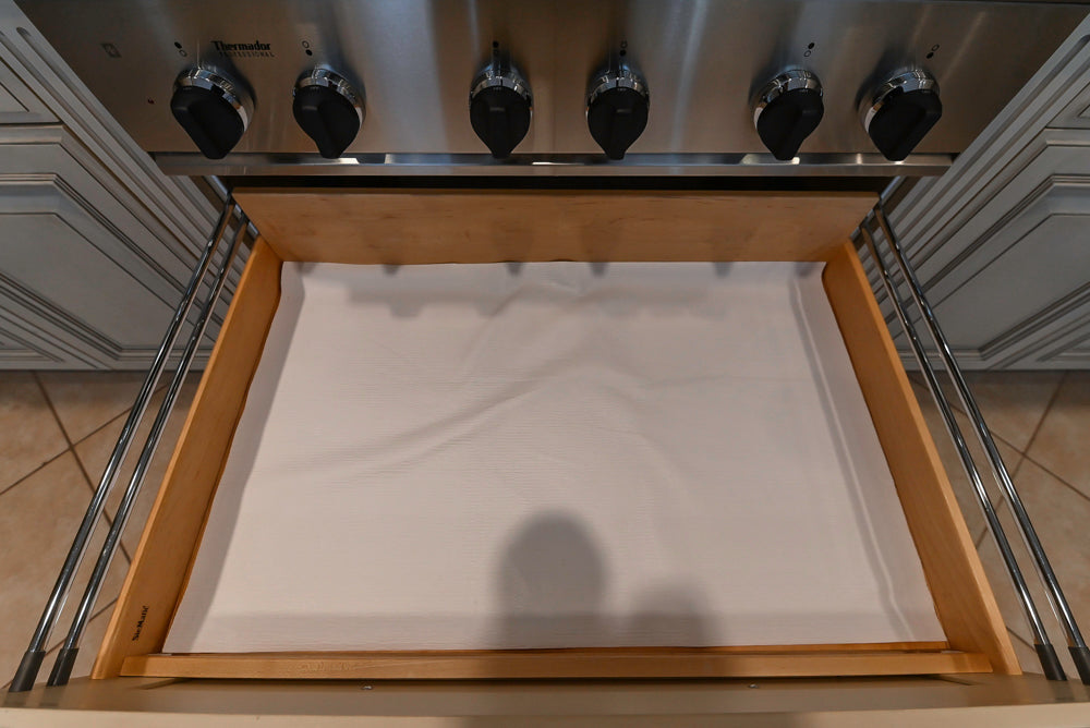 Seimatic Traditional Light Beige Kitchen with Island, Granite Countertops and Appliances