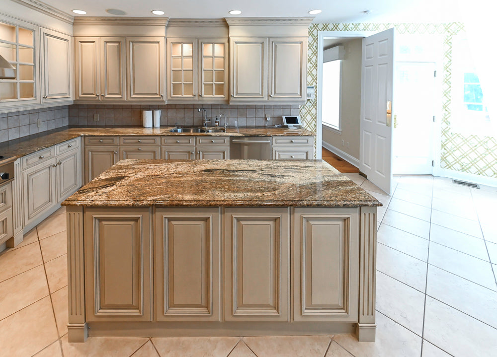 Seimatic Traditional Light Beige Kitchen with Island, Granite Countertops and Appliances