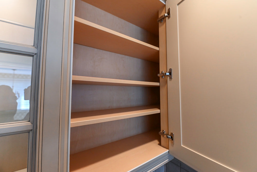 Seimatic Traditional Light Beige Kitchen with Island, Granite Countertops and Appliances