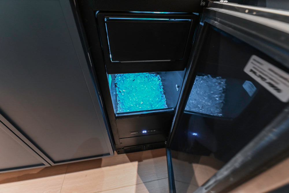 Rein & Jac Transitional Navy & Natural Wood Toned U-Shaped Bar with Marble Countertops, Sink and Faucet