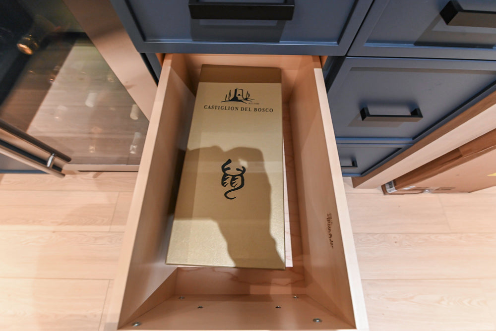 Rein & Jac Transitional Navy & Natural Wood Toned U-Shaped Bar with Marble Countertops, Sink and Faucet