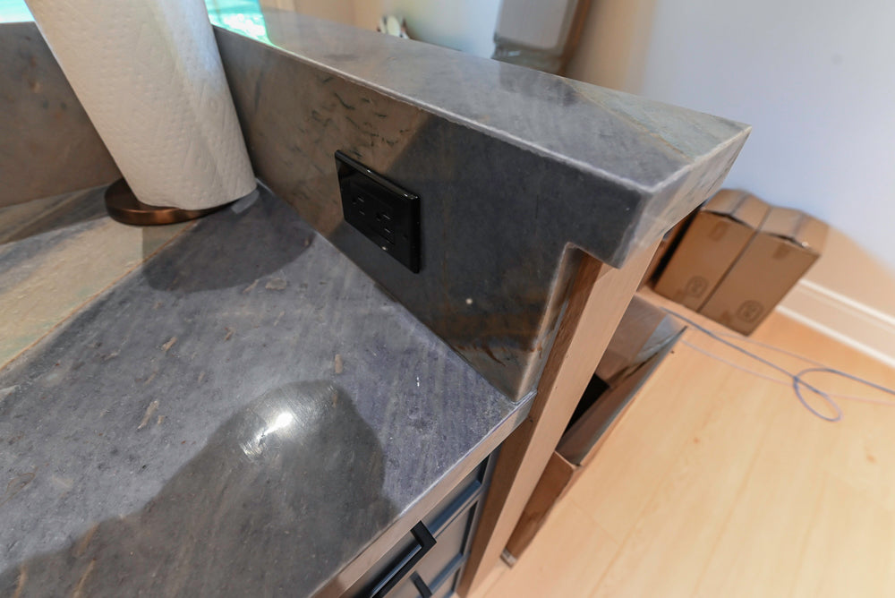 Rein & Jac Transitional Navy & Natural Wood Toned U-Shaped Bar with Marble Countertops, Sink and Faucet