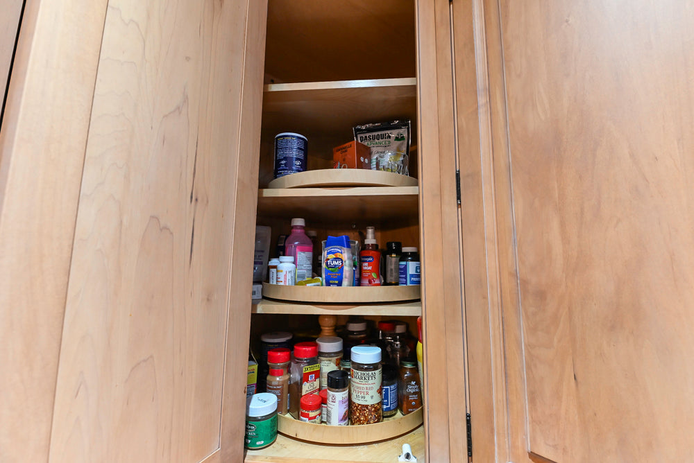Quality Custom Traditional Natural Wooden Kitchen with Island and Appliances