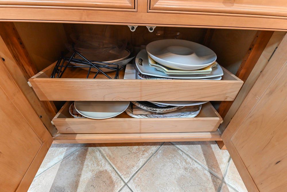 Quality Custom Traditional Natural Wooden Kitchen with Island and Appliances