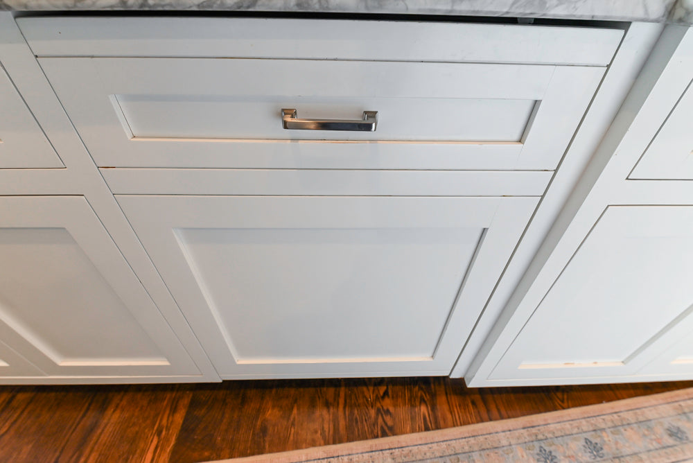 Custom Transitional White Kitchen with Island, Marble Countertop and Sub-Zero & Wolf Appliances