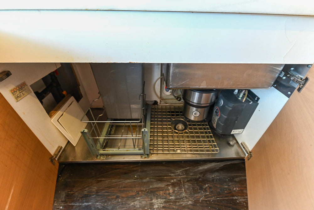 Poggenpohl Modern Light Wood Veneer Kitchen with White Marble Countertops and Appliances